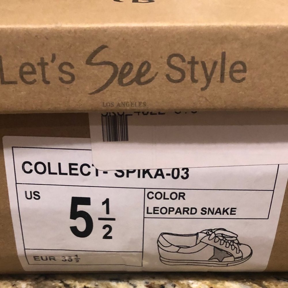 Women's Leopard Snake Tennis Shoe - Picture 3 of 6